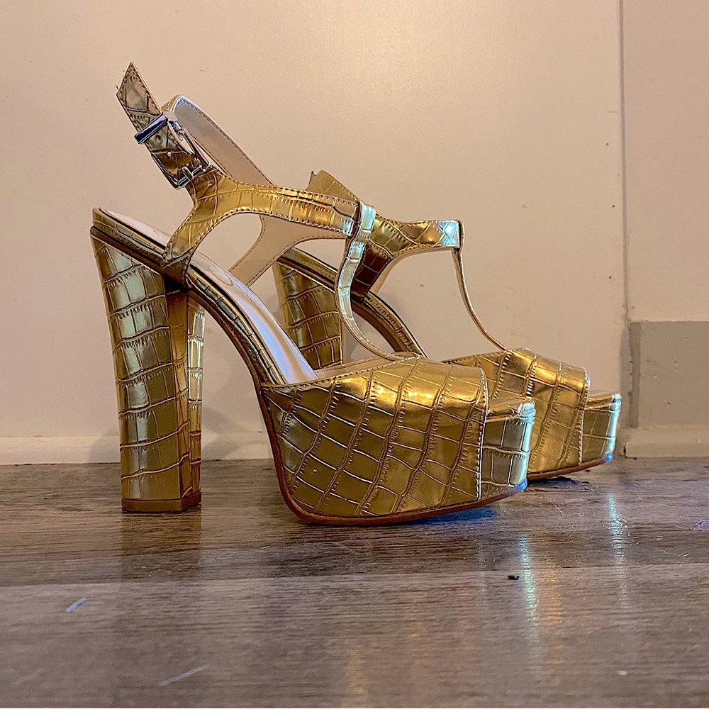 Gold Snakeskin Platform Shoes - Size 7- Jessica Simpson